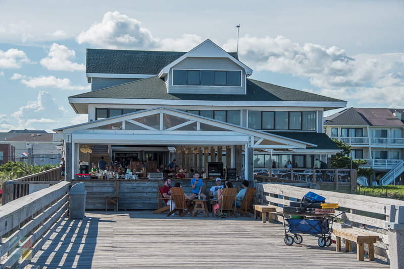 Eat on the Oceanic Restaurant pier