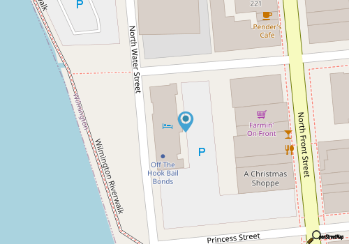 Waterfront Historic District suite with river-view balcony & walkable locale map location