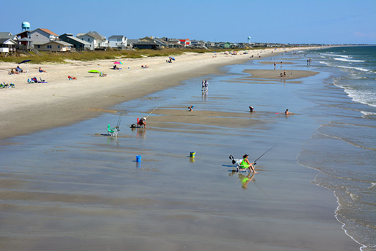 A view of the beach from Ocean Crest Pier