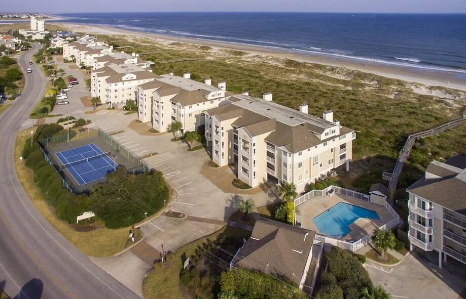 Coastal style condo... - Vacation rental home in Wrightsville Beach, NC
