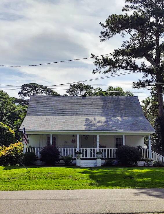 Historic Southport cottage, entire house...